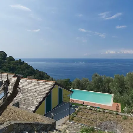 La Bianchina - House With Pool * Chiavari