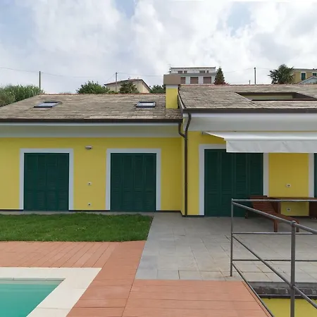 La Bianchina - House With Pool Villa Chiavari